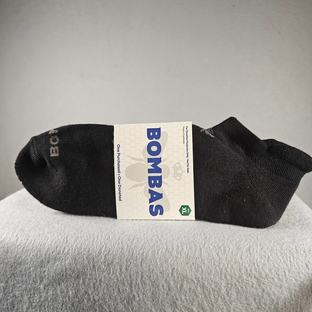 Bombas Ankle Socks Black Size Large XL New Donation Version Cushioned